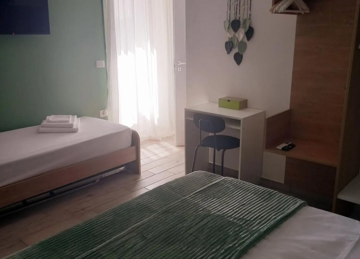 Chez Bois - Suite Apartment Capodimonte Naples Italy